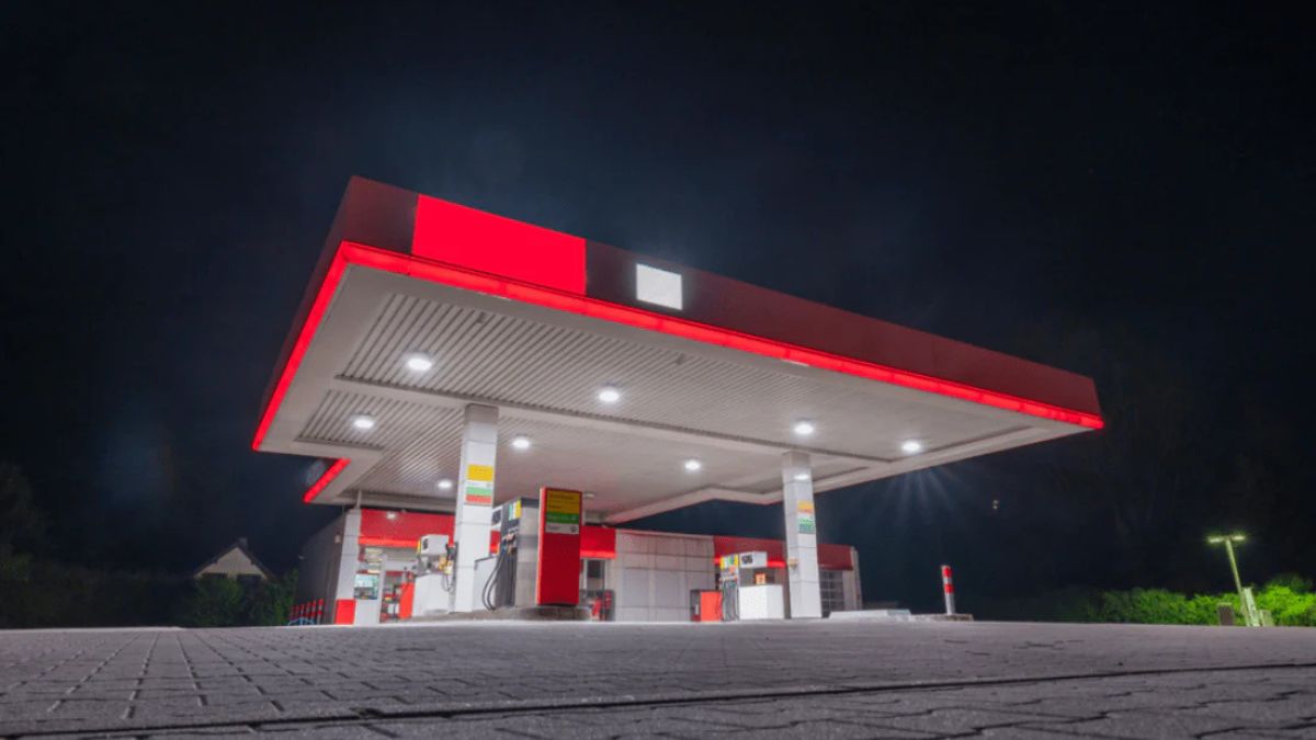 How to Choose the Best Gas Station LED Canopy Lights